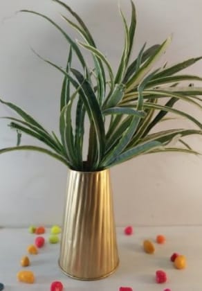 Metal flower vase golden finish
