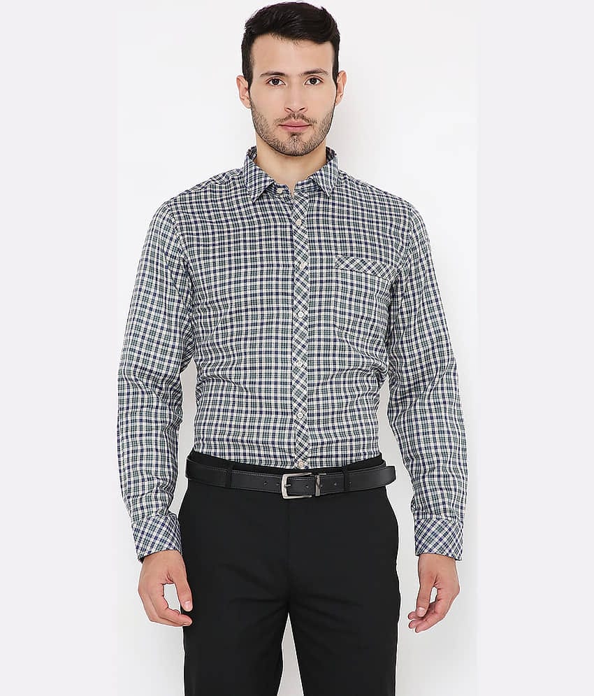 Maharaja - Green Cotton Blend Slim Fit Men's Formal Shirt ( Pack of 1 )