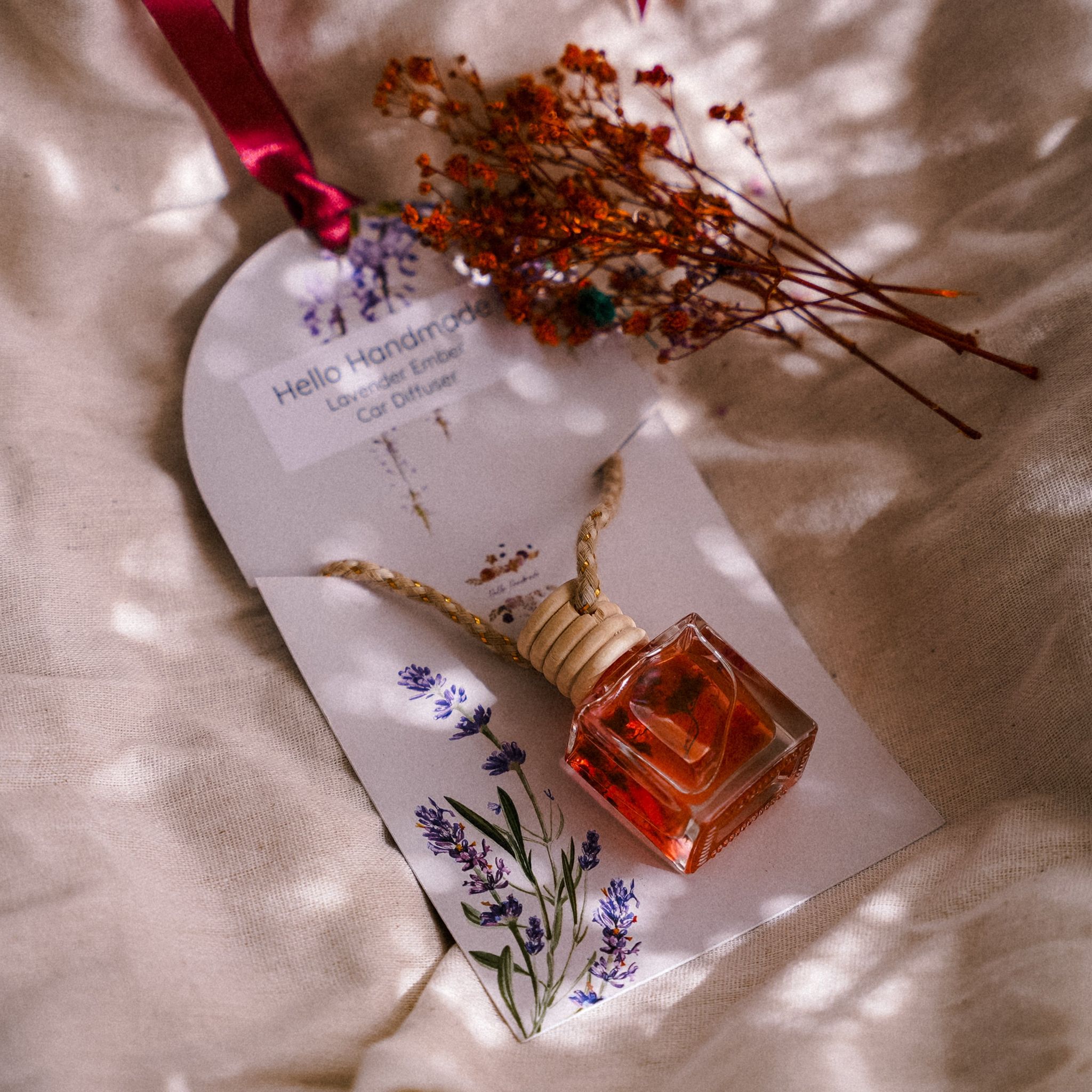 Hanging Car Diffuser-Lavender Ember (Notes : Lavender Tobacco)