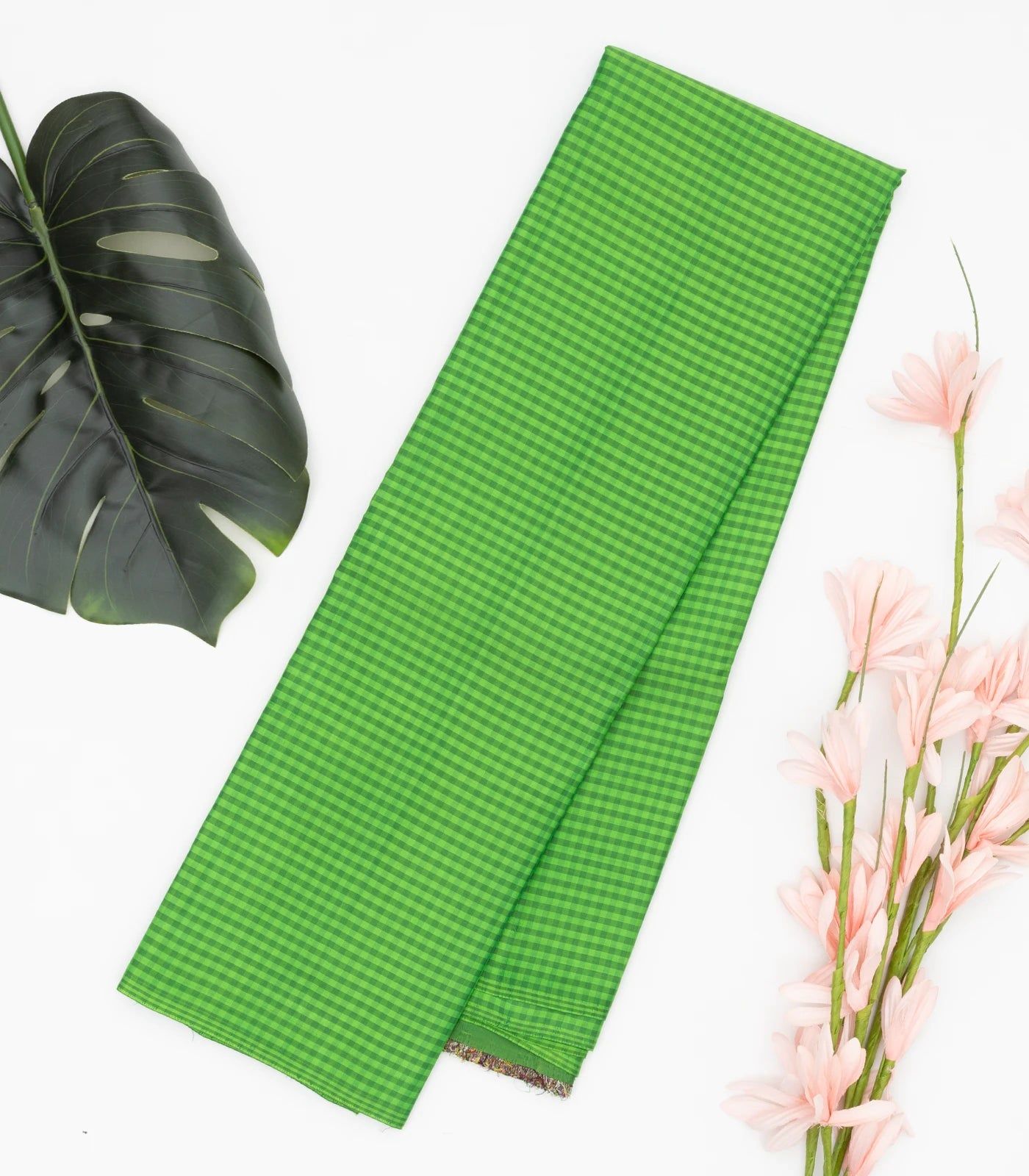 Green Handloom Kanchipuram Silk Saree With Poppyseed Checks-Green