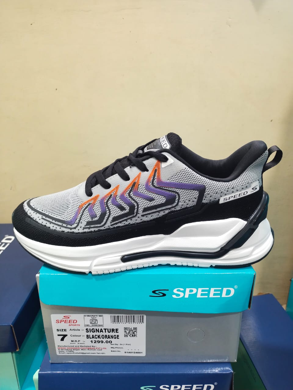 Article - Signature  Shoes