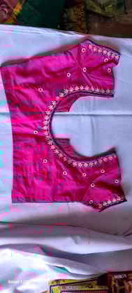 NAGARATNAMMA BOUTIQUE Embroidery Blouse