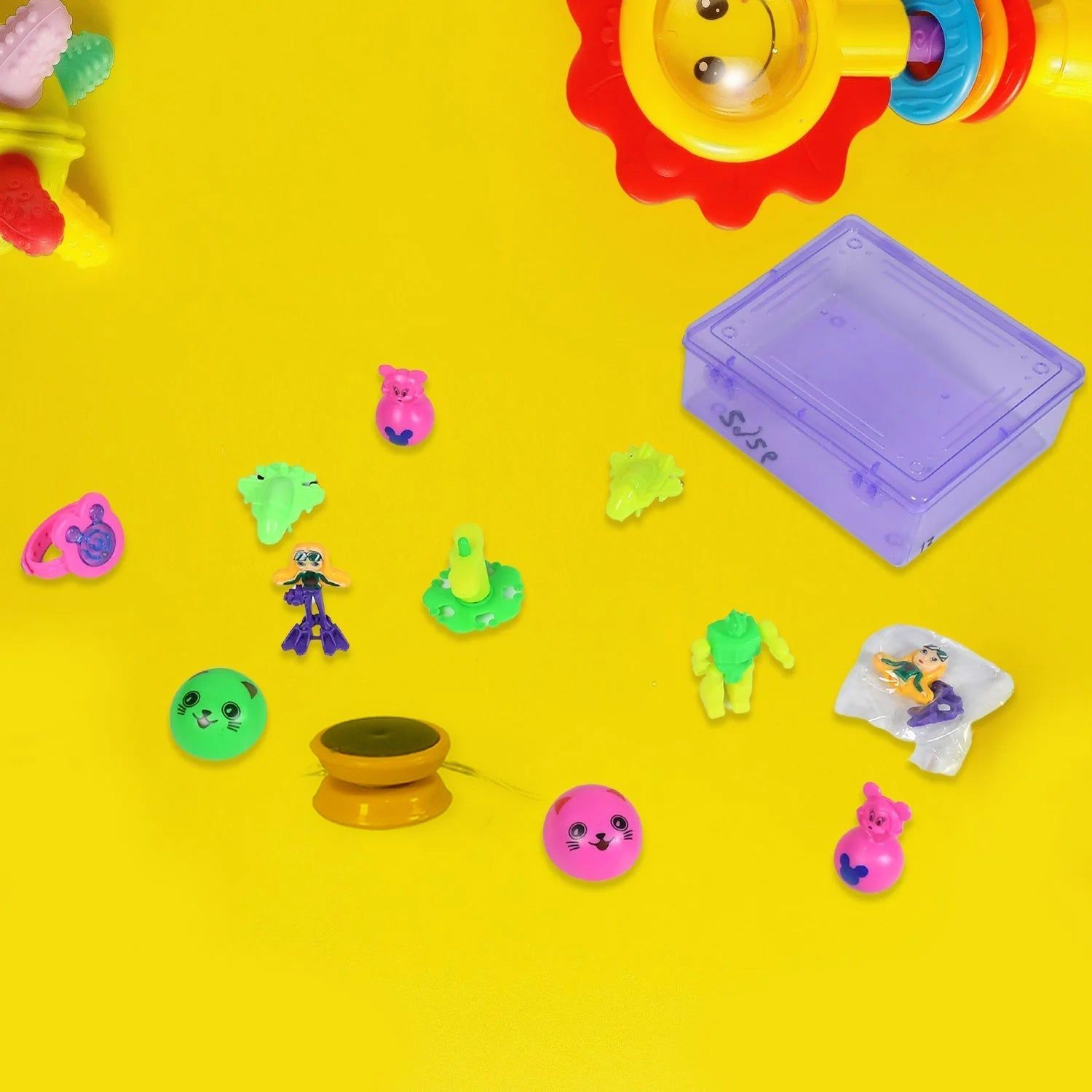 20pc Mix All New Toy With Plastic Commander Container , Mix All Types Playing Toy For Kids