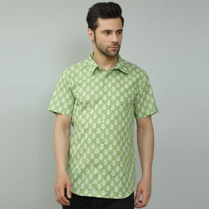 green Cotton printed half sleeves shirt-S