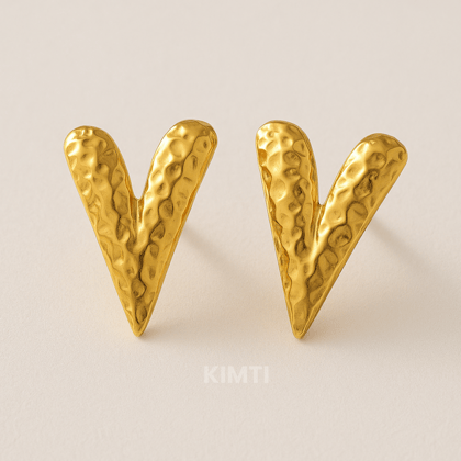 18K Gold Plated As Pretty Heart Stud Earrings