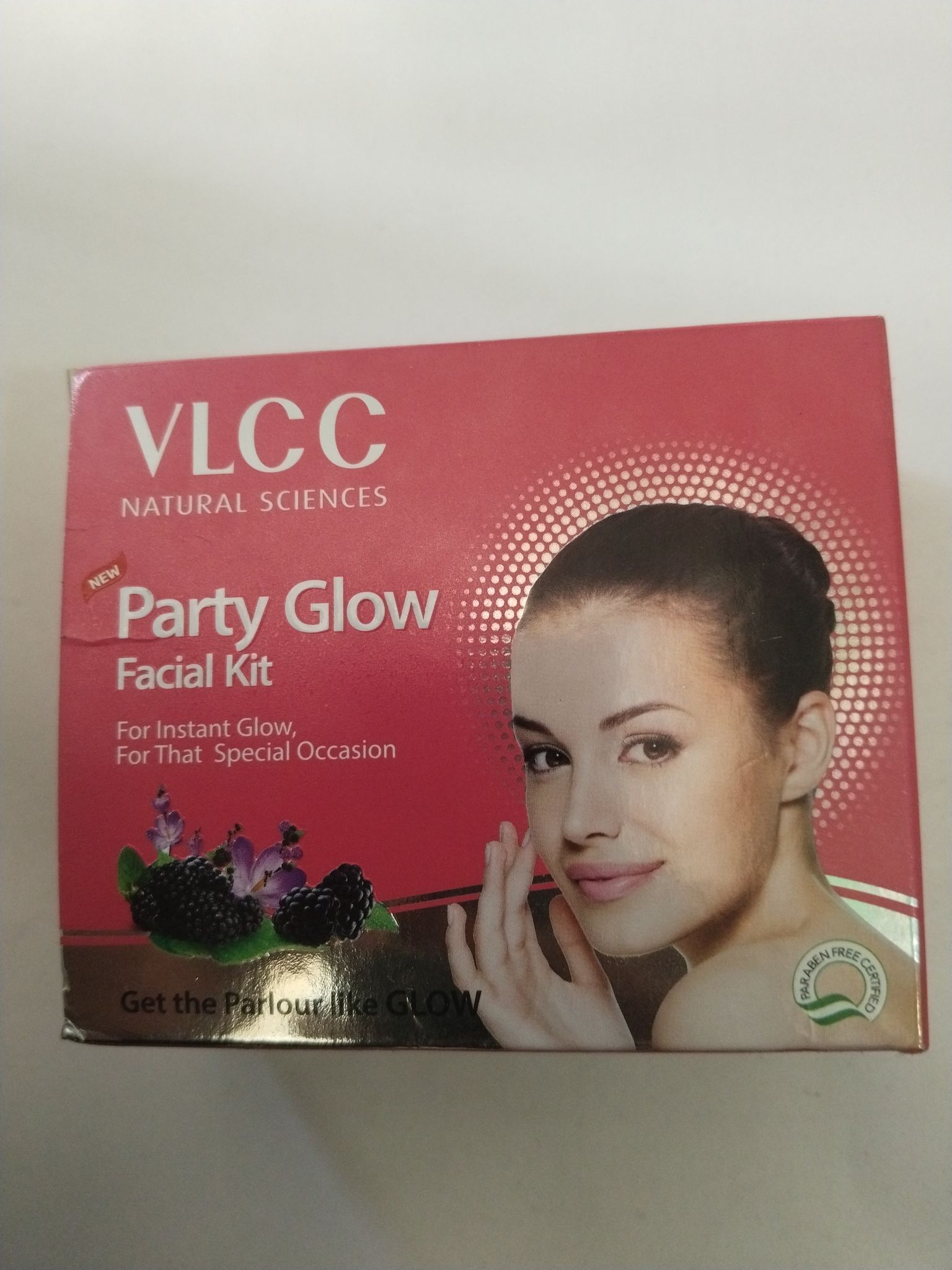 Vlcc Natural sciences Party glow Facial kit For instant glow