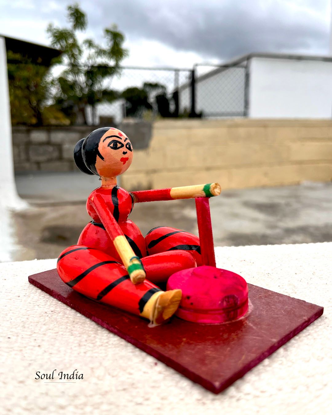 Handcrafted GI TAGGED Etikoppaka Millet Grinding Lady - Red