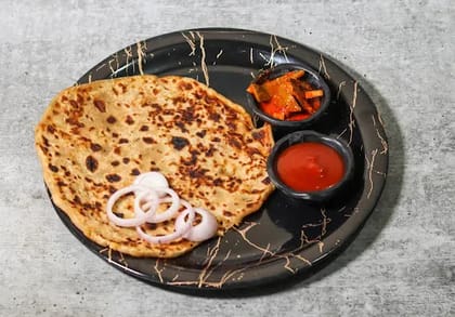 Desi Ghee Pyaz Mirchi Paratha