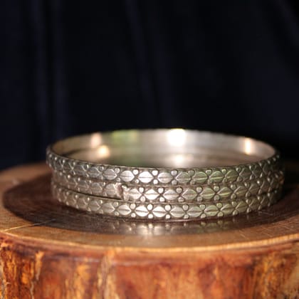 Silva Sutra Starlight bangle set