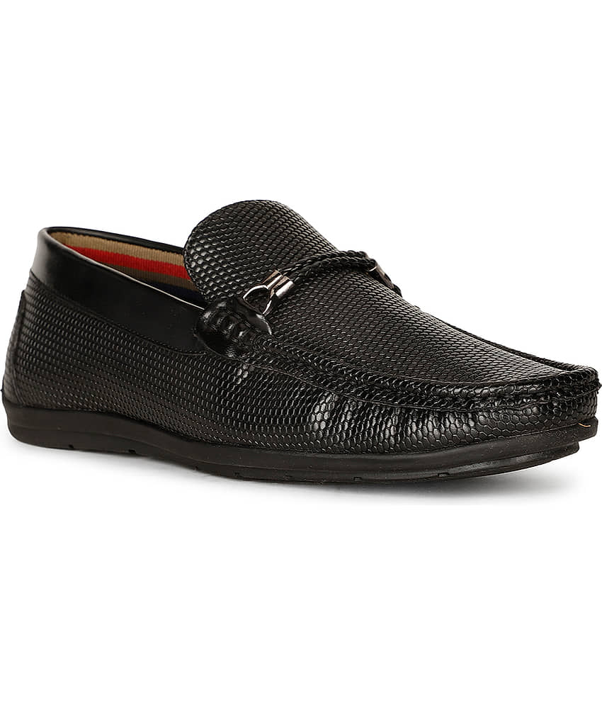 Bata Black Men's Outdoor Shoes