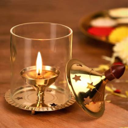 Brass Table Decor Oil Lamp Deepak With Chimney  - Elegant Deepak for Temple Lighting, Height : 5.8 Inch (ZMAS014/6)