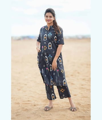 YAGNIK FASHION Women Rayon Self Design A-line Kurti With Pants ( Black )