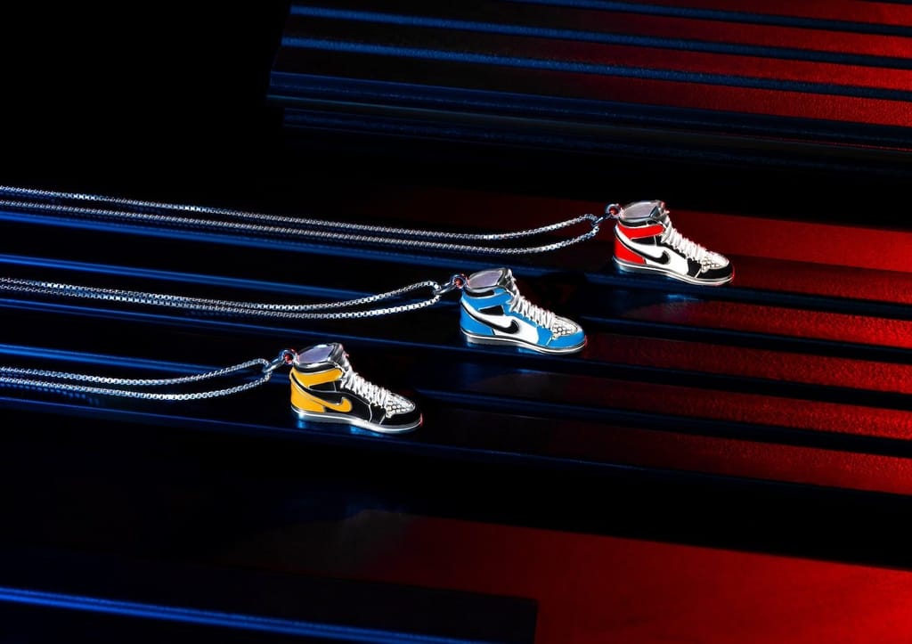 Street Kicks Pendant