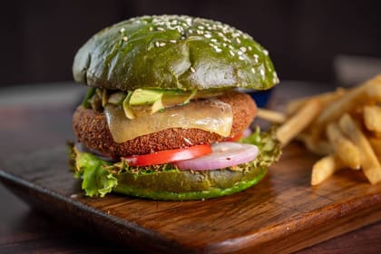 Lentil Chickpea Veggie Burger With Avocado Harissa [250 Gms]