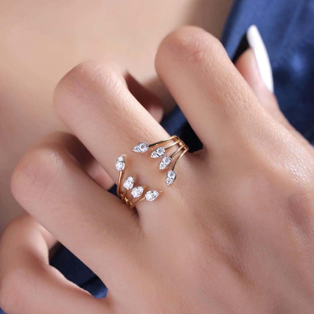 Sadhna Silver Ring for Women-4 / Yellow Gold
