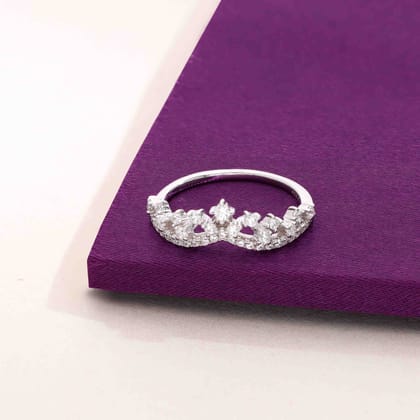Vibrant V Shaped Silver Minimal Ring-White Stone / Silver / US 6 (16.5 mm Diameter)