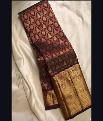 fab woven Art Silk Woven Design Kanjeevaram Sarees With Unstitched Blouse Piece ( Maroon )