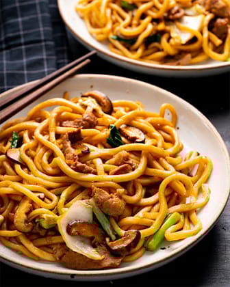 Rice 'N' Noodle Shanghai Style