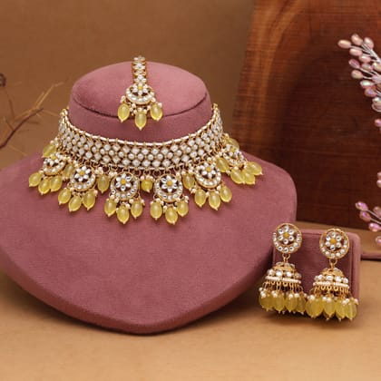 Yellow Color Choker Kundan Necklace Set (KN1456YLW)-Adjustable Rope / Yellow / Alloy With Good Quality Gold Plated