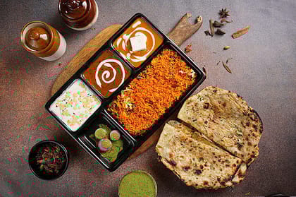 Aloo Naan Thali