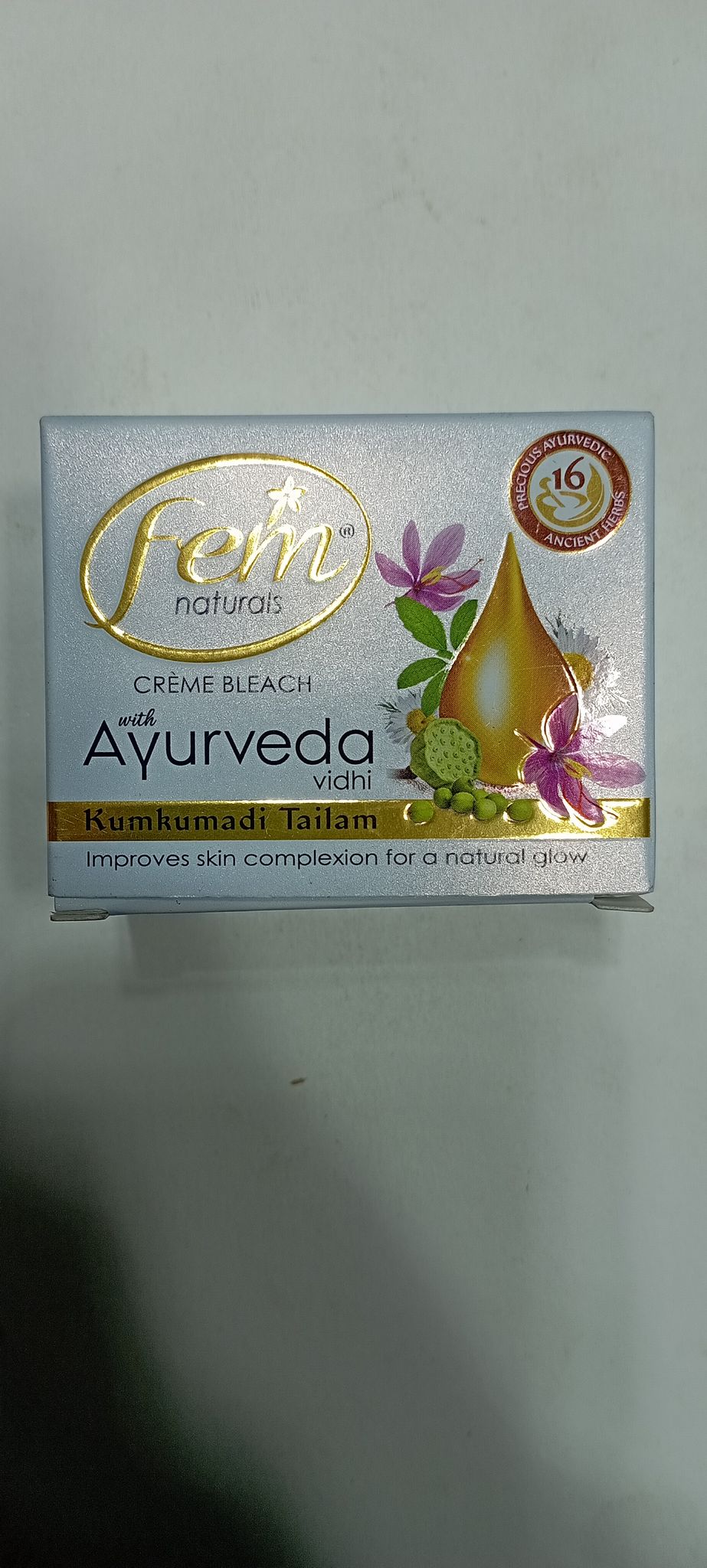 Fem natural cream bleach with ayurveda vidhi 10g
