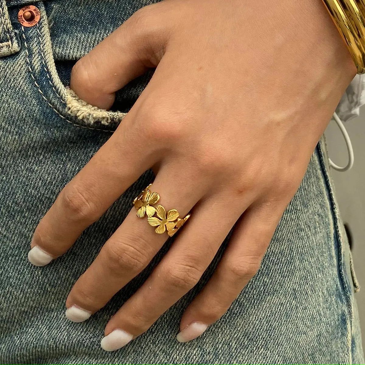 Flora Textured Resizable Ring