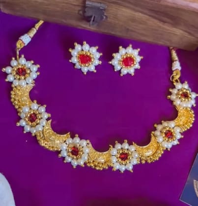 Moti necklace