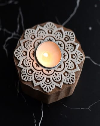 Aesthetic Living Surajmukhi Wooden T- Light Holder (with Pack of 6 Unscented Soywax T-Candles)