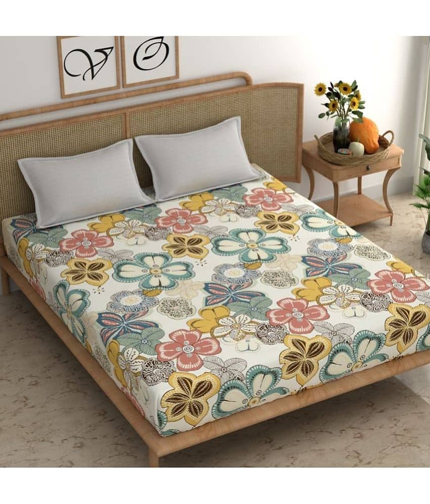 chhavi india Cotton Floral 1 Double King Size Bedsheet with 2 Pillow Covers - Multicolor