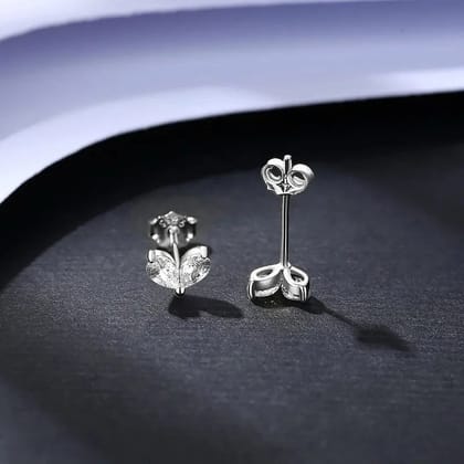 HEART SHAPE EAR  STUD