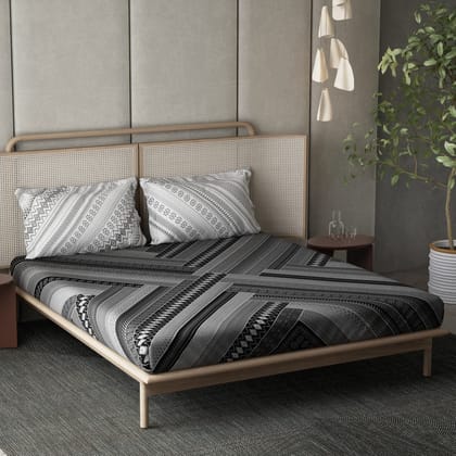 DDECOR - Africana Collection 100% Cotton Ethnic Pattern 136TC Super King |274 CM X 274 CM| Black And White