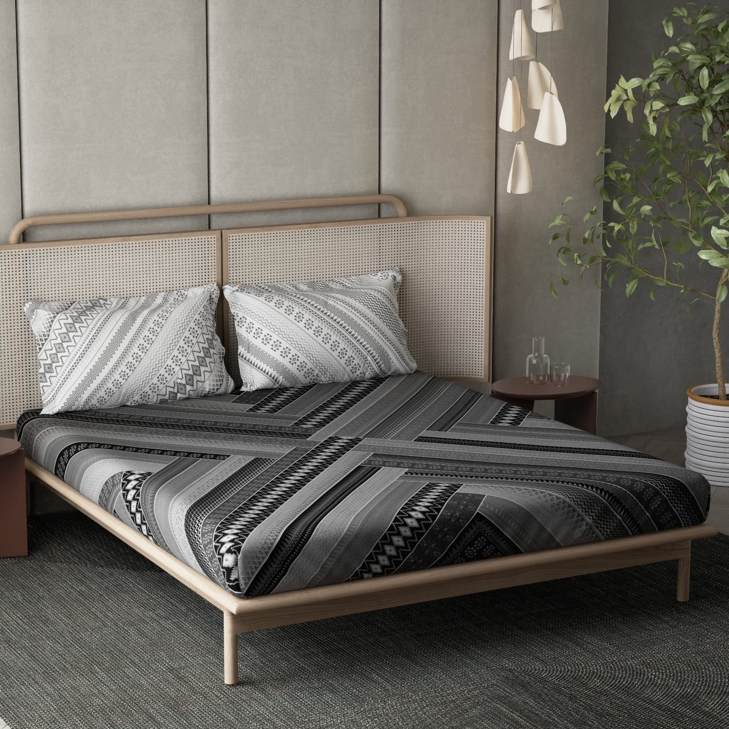 DDECOR - Africana Collection 100% Cotton Ethnic Pattern 136TC Super King |274 CM X 274 CM| Black And White