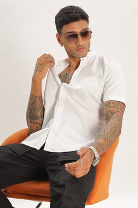 White Half Sleeve Regular Fit Shirt-L