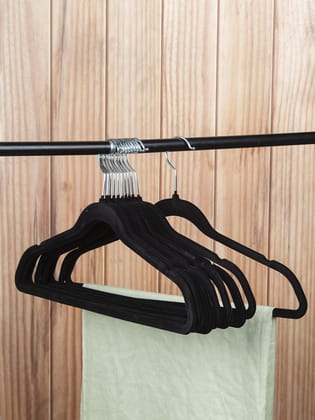 Non-Slip Velvet Hangers - Set of 20