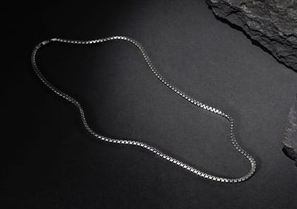 Sleek Ripple Chain