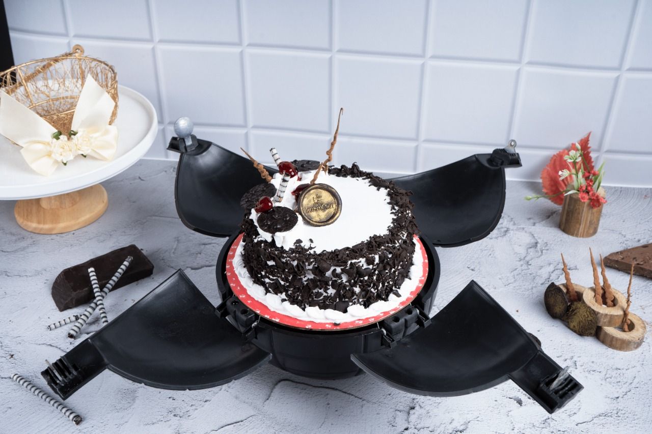Black forest bomb cake - half kg [eggless]