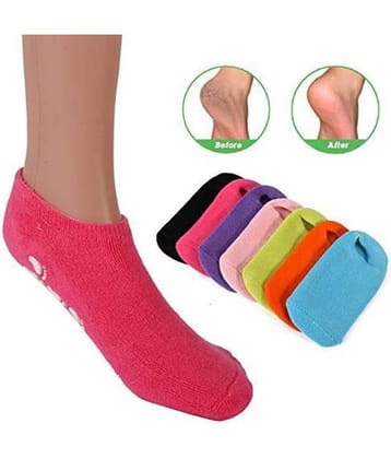 SPA Gel Socks Moisturizing Whitening Exfoliating Treatment Smooth Beauty Reusable Feet Care Silicone Socks(1 Pair)