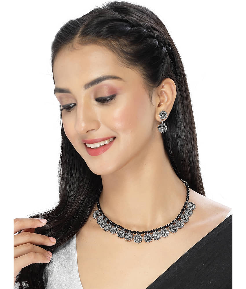 Sukkhi Silver Alloy Necklace Set ( Pack of 1 )