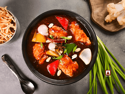Chicken In Schezwan Sauce - Half