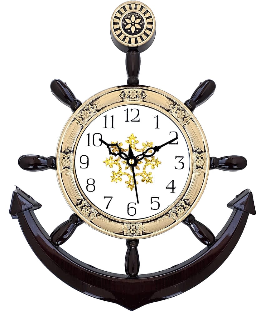 GrabBasket Assymetric Analog Wall Clock