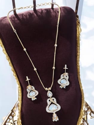 Intricate Pendant Set By Dia Art Jewels