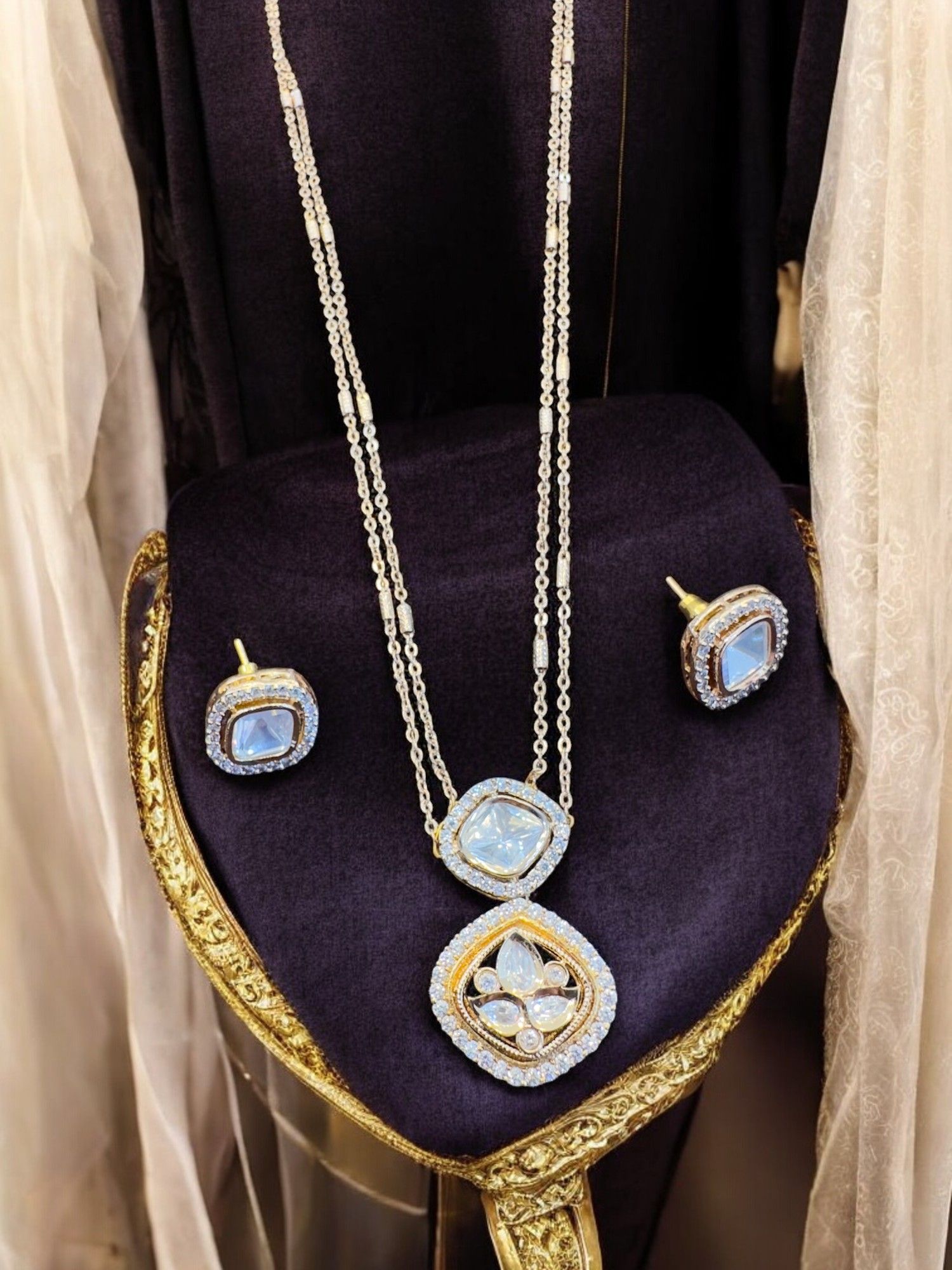 Kundan Meenakari Pendant Set By Dia Art Jewels