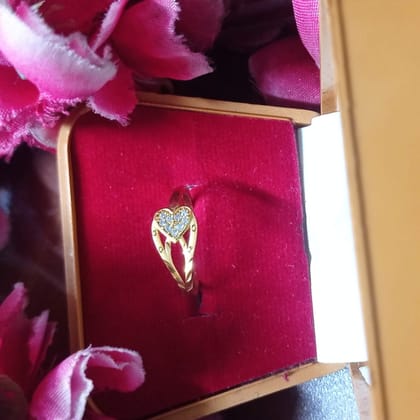 Romantic Gold Plated Heart Ring for Women – Elegant Love Design, Adjustable Fit, Perfect Gift