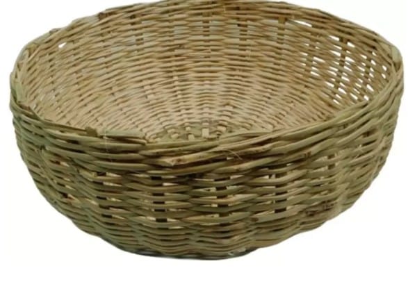  Handwoven Wicker Picnic Basket with Lid and Handles