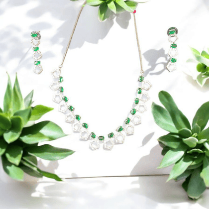  Green and White Geometric Rhinestone Necklace and Earrings Set