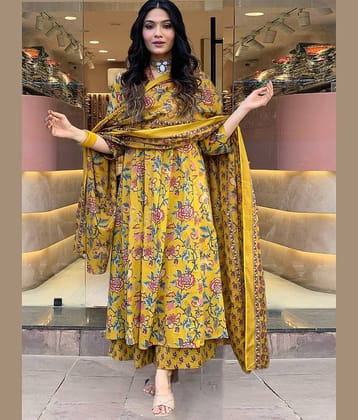 YAGNIK FASHION Women Rayon Printed Anarkali Kurti With Pants ( Yellow )