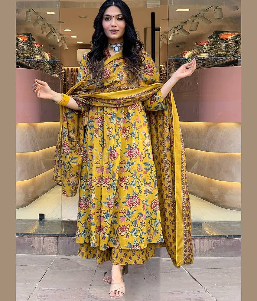 YAGNIK FASHION Women Rayon Printed Anarkali Kurti With Pants ( Yellow )