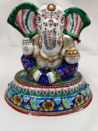Silver Ganesh Idol with Gulabi Meenakari Work