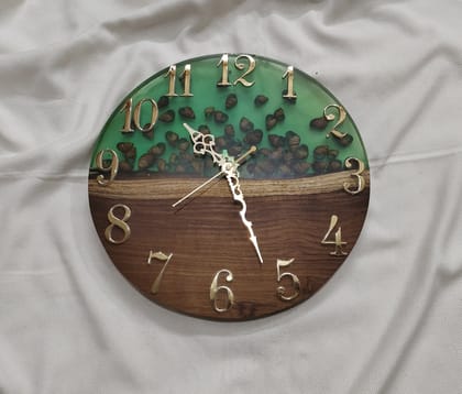 Unique Epoxy Resin and Wood Wall Clock with Seashell Inclusions Unique Epoxy Resin and Wood Wall Clock with Seashell Inclusions