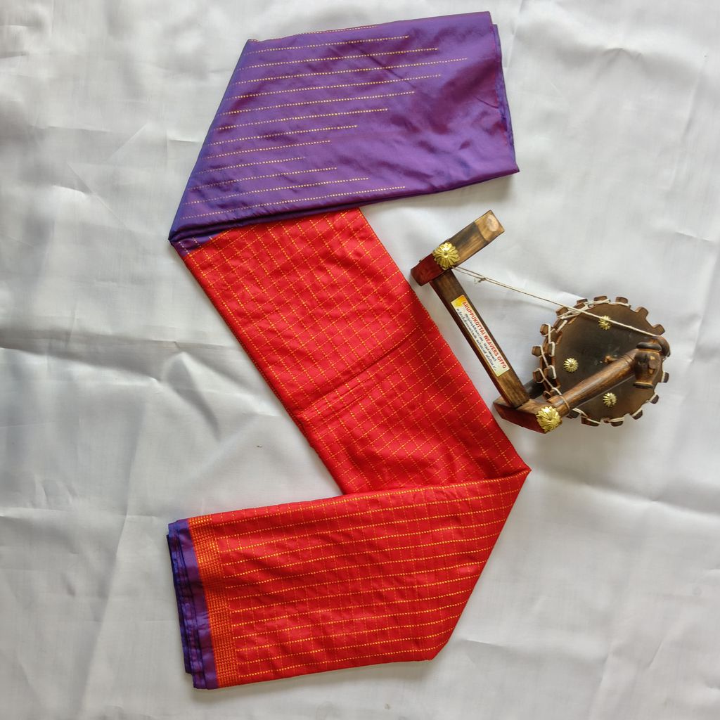 Aarani Silk Saree with Blouse - Red